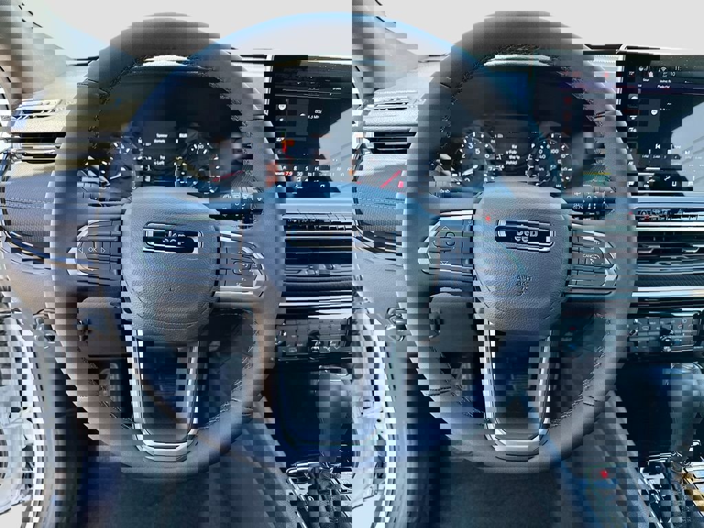 New 2026 Jeep Compass Latitude image 14