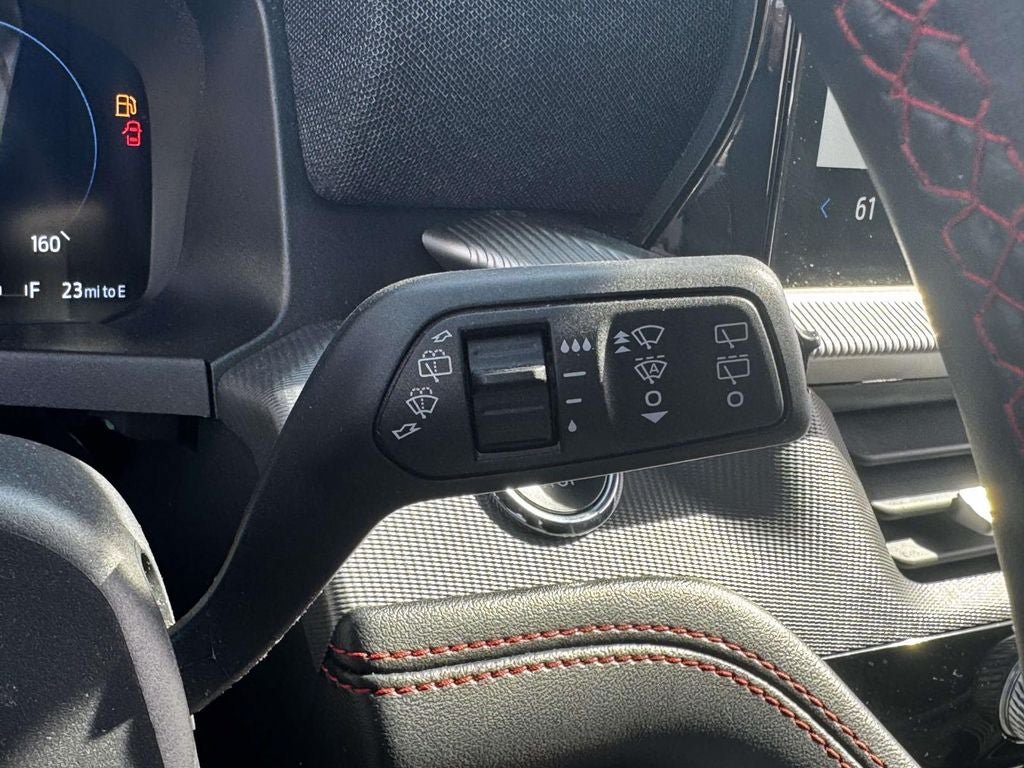 Used 2025 Ford Explorer ST AWD/4WD image 23