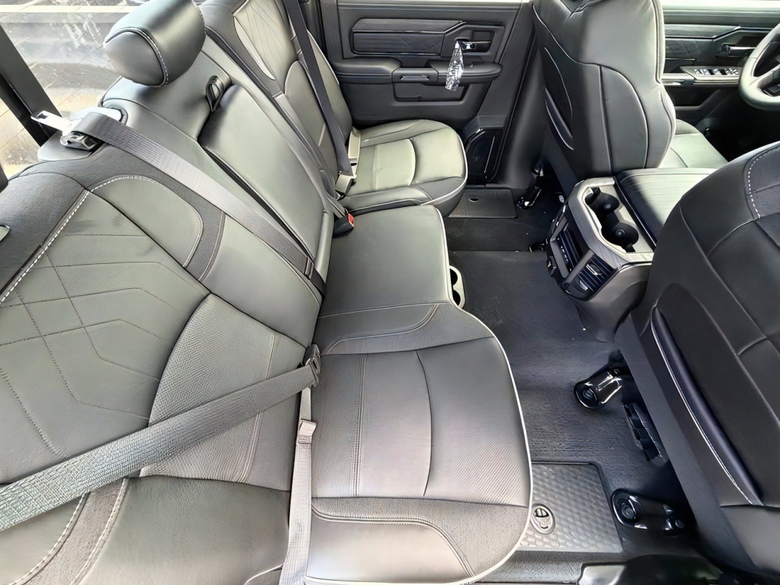 New 2026 RAM 2500 Limited AWD/4WD image 11