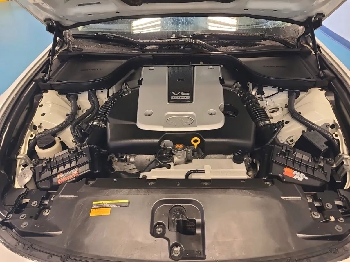 Used 2015 INFINITI Q60 Sport Limited RWD image 11