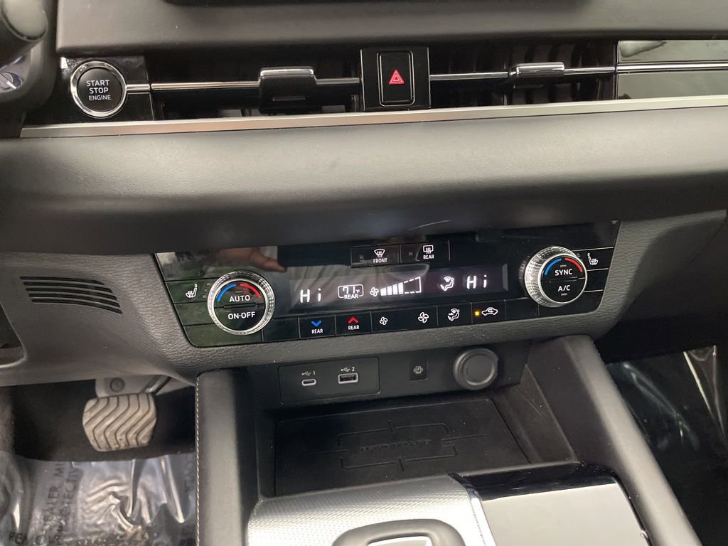 Used 2022 Mitsubishi Outlander SEL image 14