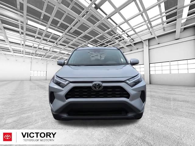 Used 2025 Toyota RAV4 XLE FWD image 8