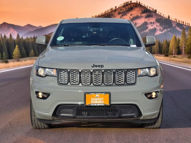 Used 2019 Jeep Grand Cherokee Altitude RWD image 3