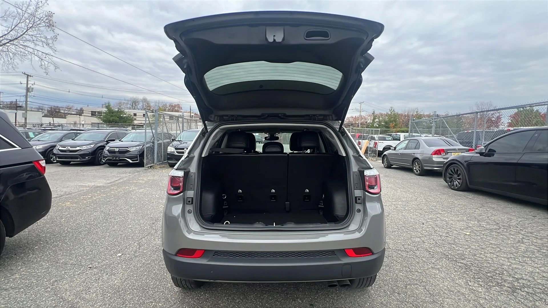 Used 2020 Jeep Compass Limited image 9