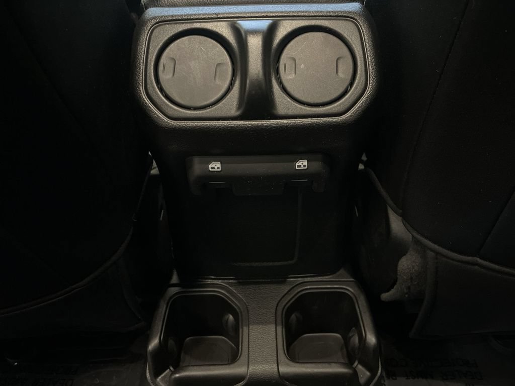 Used 2024 Jeep Wrangler Unlimited Sport AWD/4WD image 14