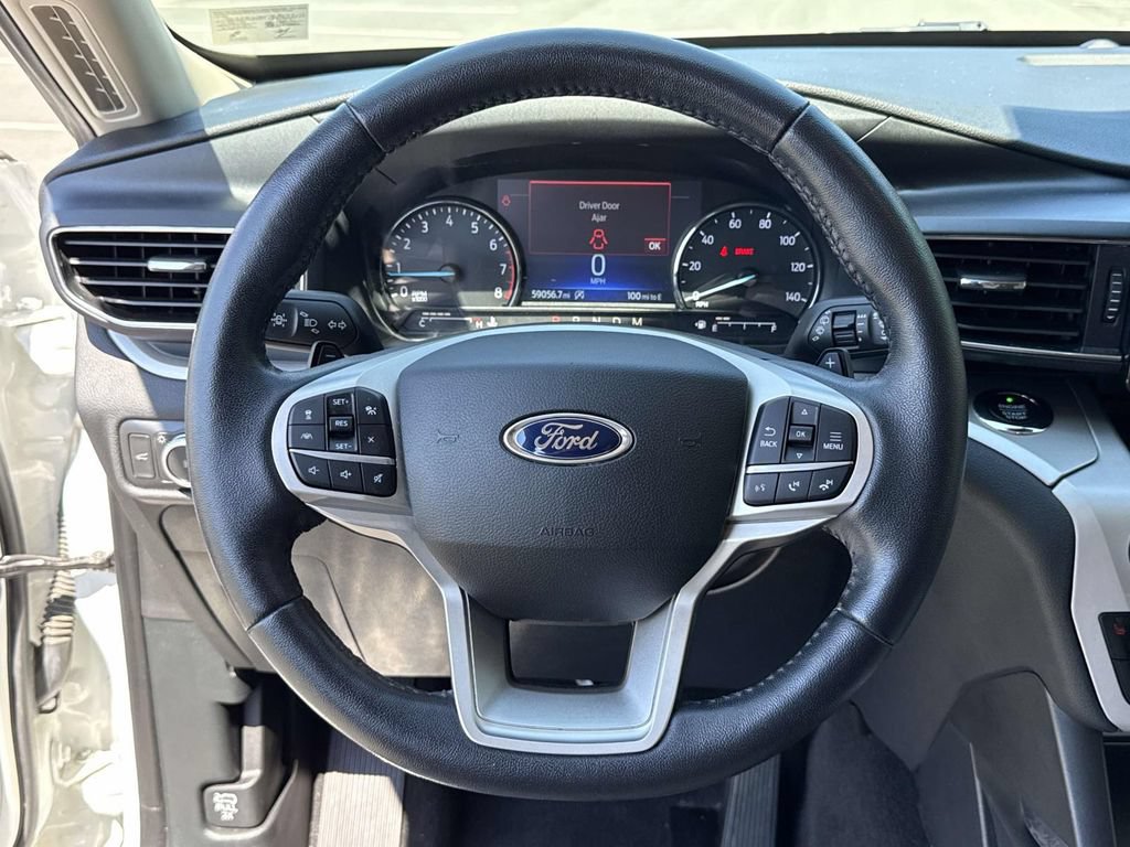 Used 2020 Ford Explorer XLT w/ Equipment Group 202A RWD image 30