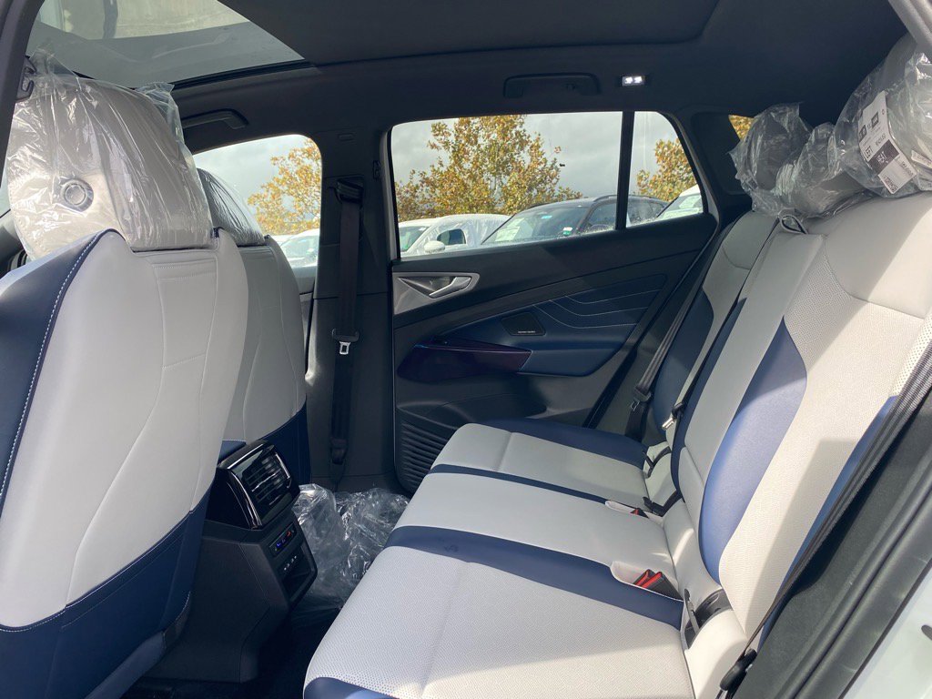 New 2025 Volkswagen ID.4 Pro S image 10