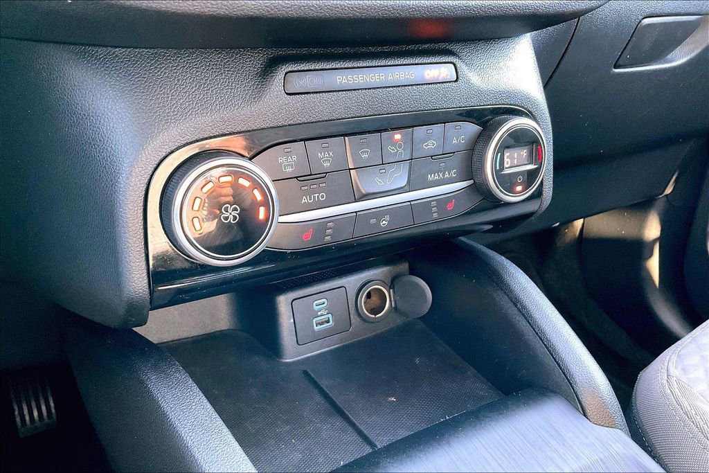 Certified 2021 Ford Escape SE w/ Cold Weather Package image 23