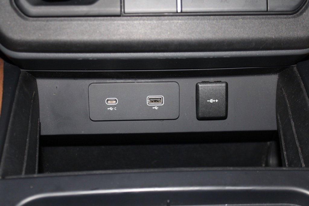 Used 2020 Land Rover Defender 110 X image 33