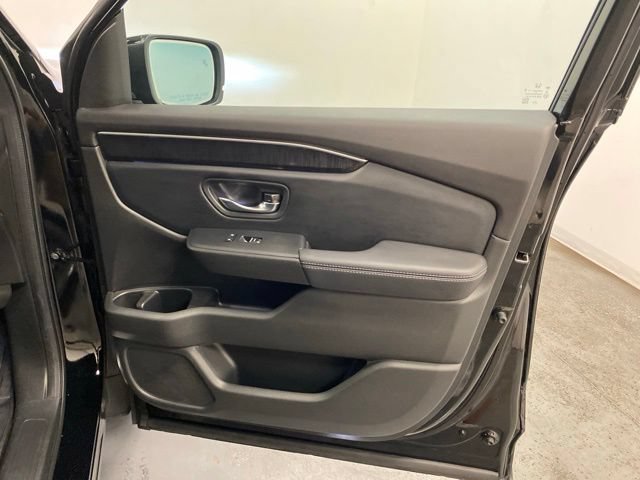 Used 2024 Honda Pilot Elite image 25
