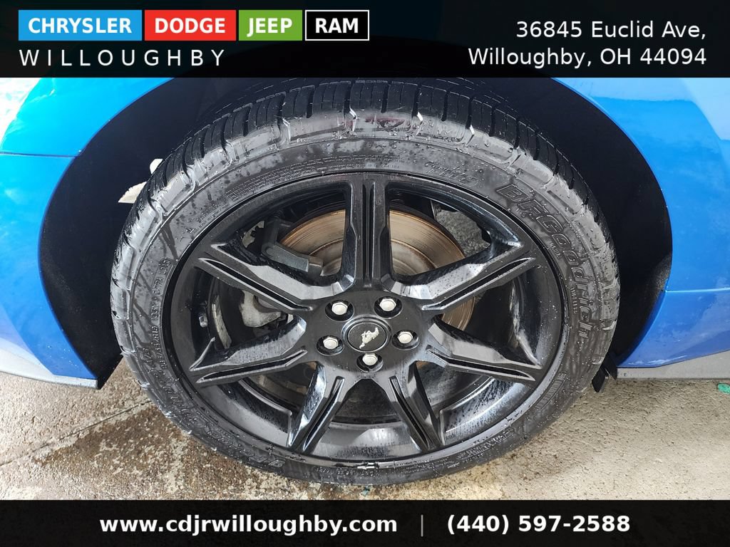 Used 2019 Ford Mustang GT w/ Black Accent Package RWD image 35