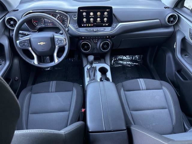 Used 2024 Chevrolet Blazer LT w/ Convenience Package FWD image 28