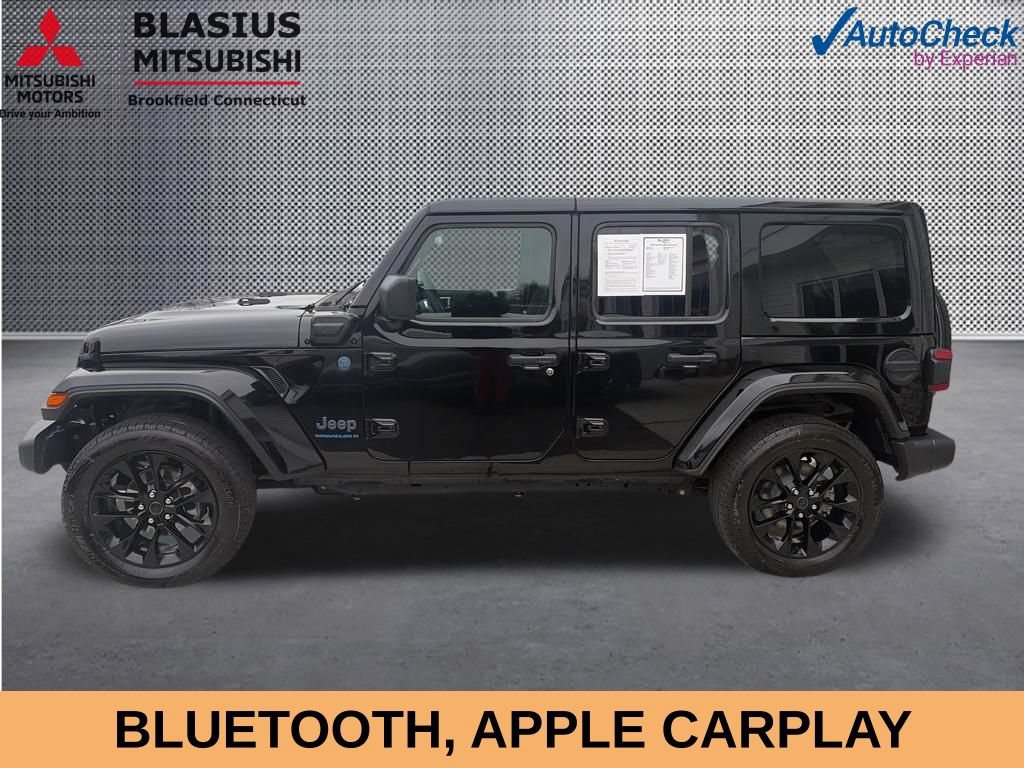 Used 2025 Jeep Wrangler Unlimited Sahara w/ Safety Group AWD/4WD image 7