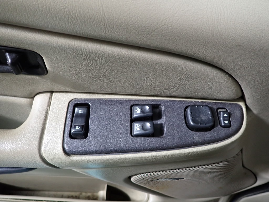 Used 2004 Chevrolet Silverado 1500 4x4 Extended Cab w/ Light Duty Power Package image 18