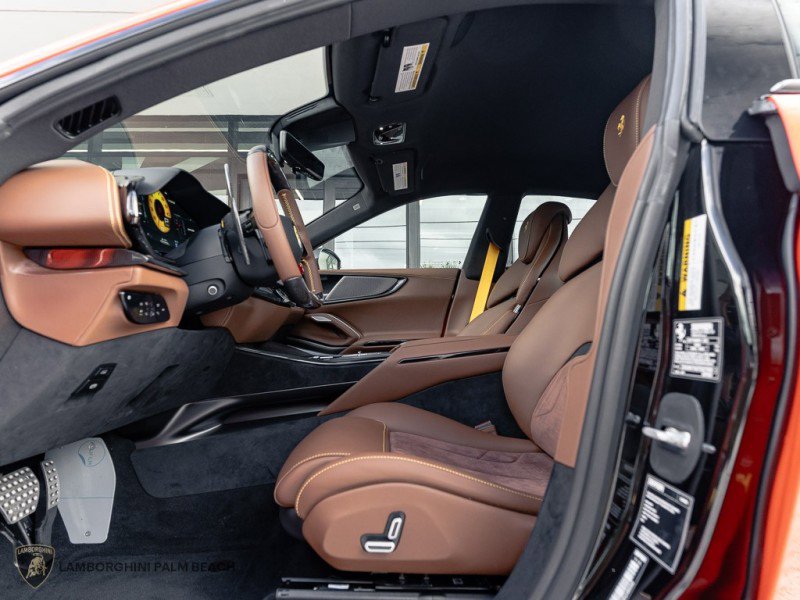 Used 2026 Ferrari Purosangue image 22