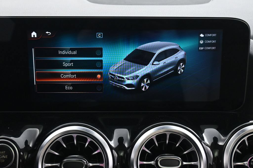 Used 2022 Mercedes-Benz GLA 250 4MATIC w/ Premium Package Lite image 40