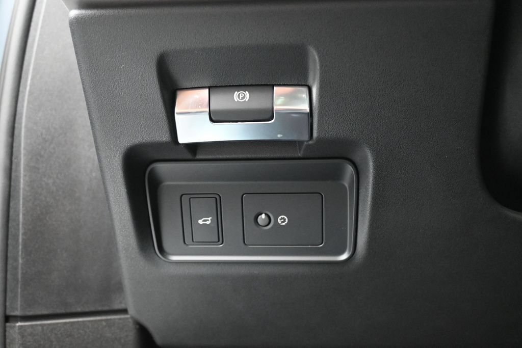 Used 2023 Land Rover Range Rover Evoque R-Dynamic SE AWD/4WD image 20