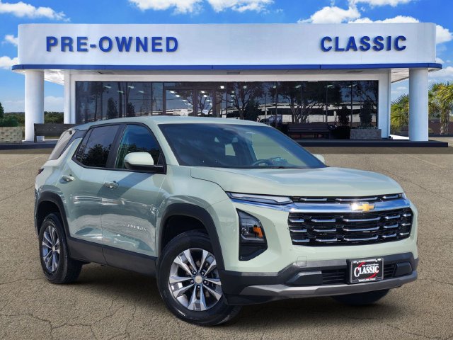 Used 2026 Chevrolet Equinox LT FWD image 1