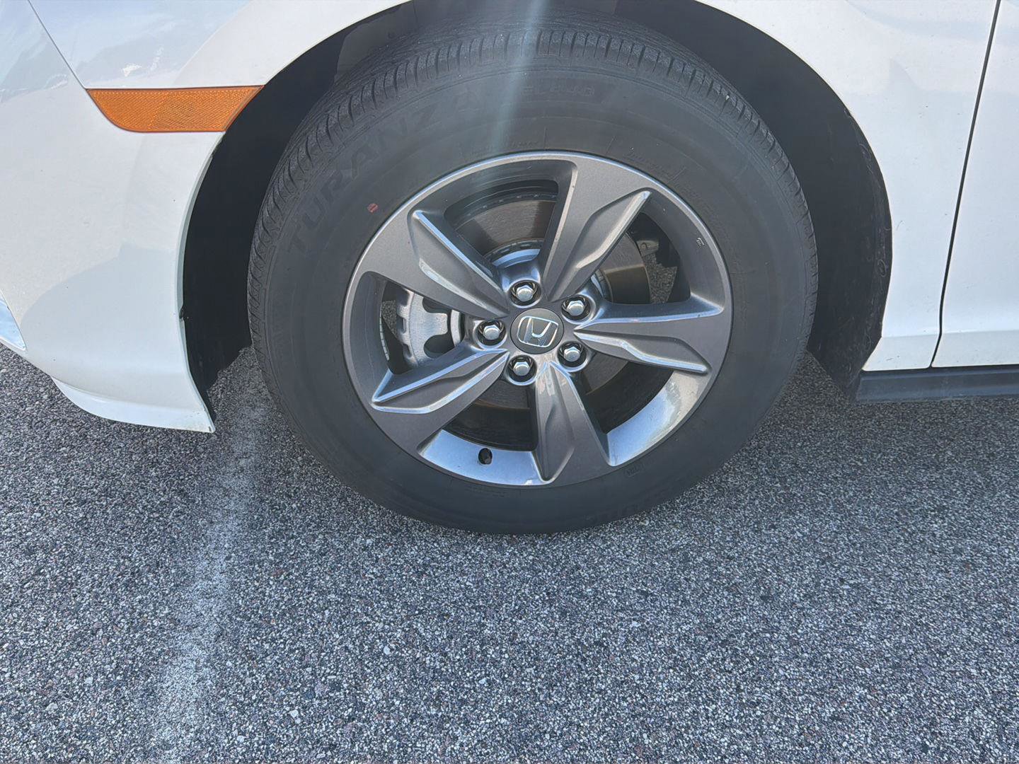 Used 2024 Honda Odyssey EX image 7