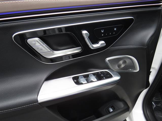 Certified 2023 Mercedes-Benz EQE 350+ 4MATIC SUV w/ AMG Line Exterior Package image 9