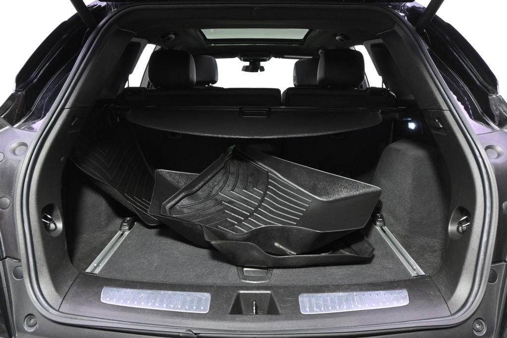 Certified 2023 Cadillac XT5 Premium Luxury AWD/4WD image 19