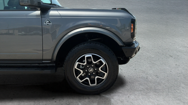 Used 2023 Ford Bronco Outer Banks AWD/4WD image 27
