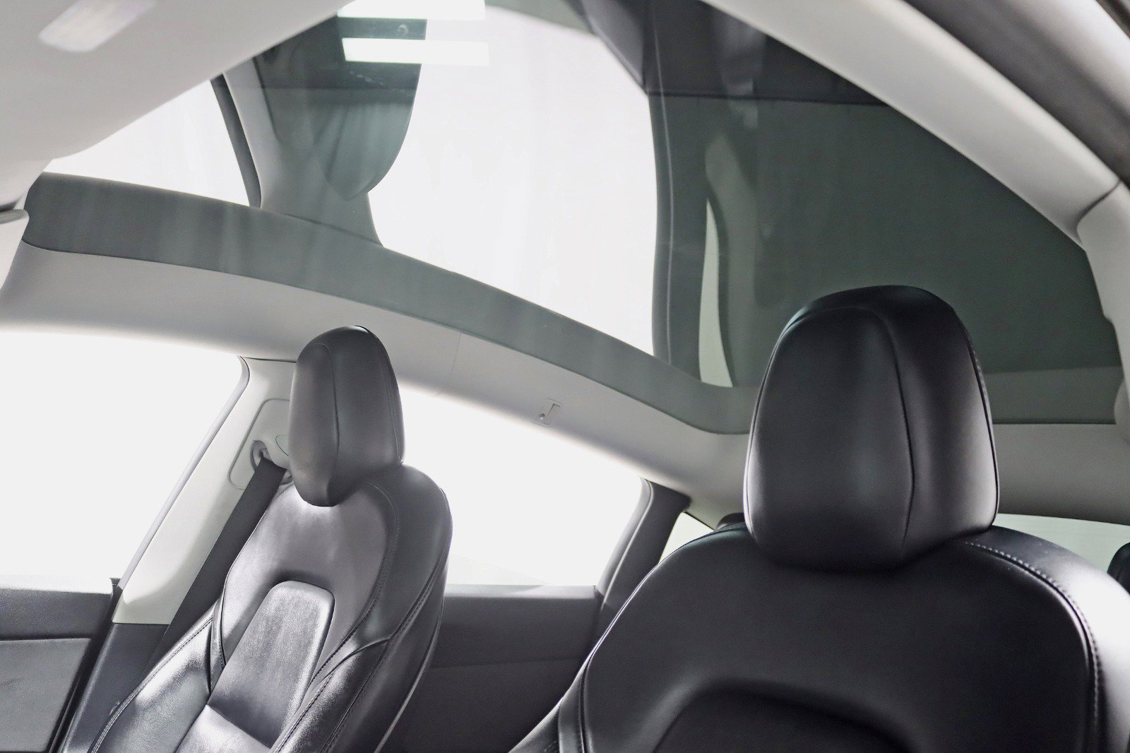 Used 2020 Tesla Model Y Long Range image 31