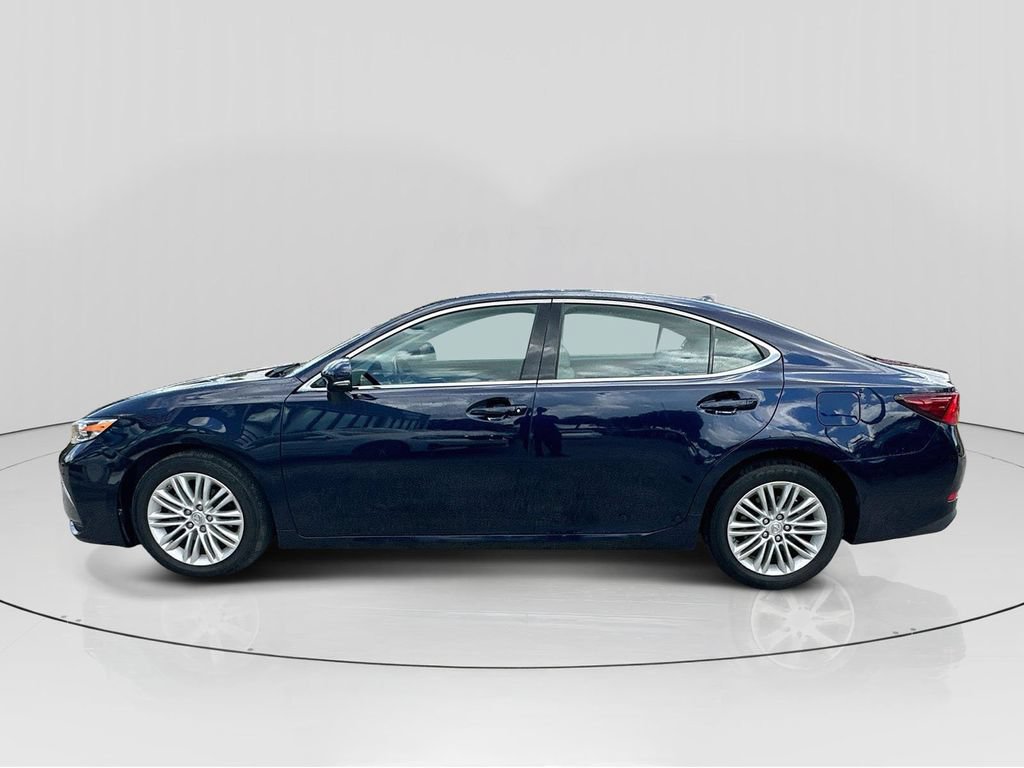 Used 2017 Lexus ES 350 w/ Premium Package FWD image 4