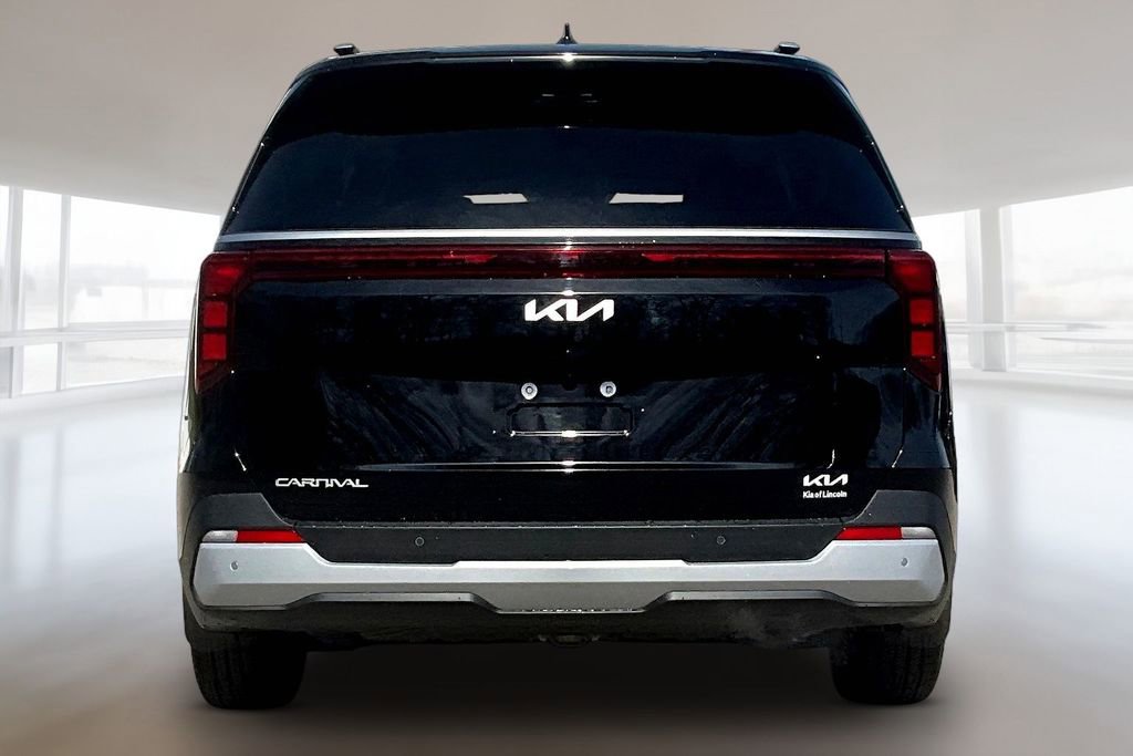 New 2026 Kia Carnival EX FWD image 4