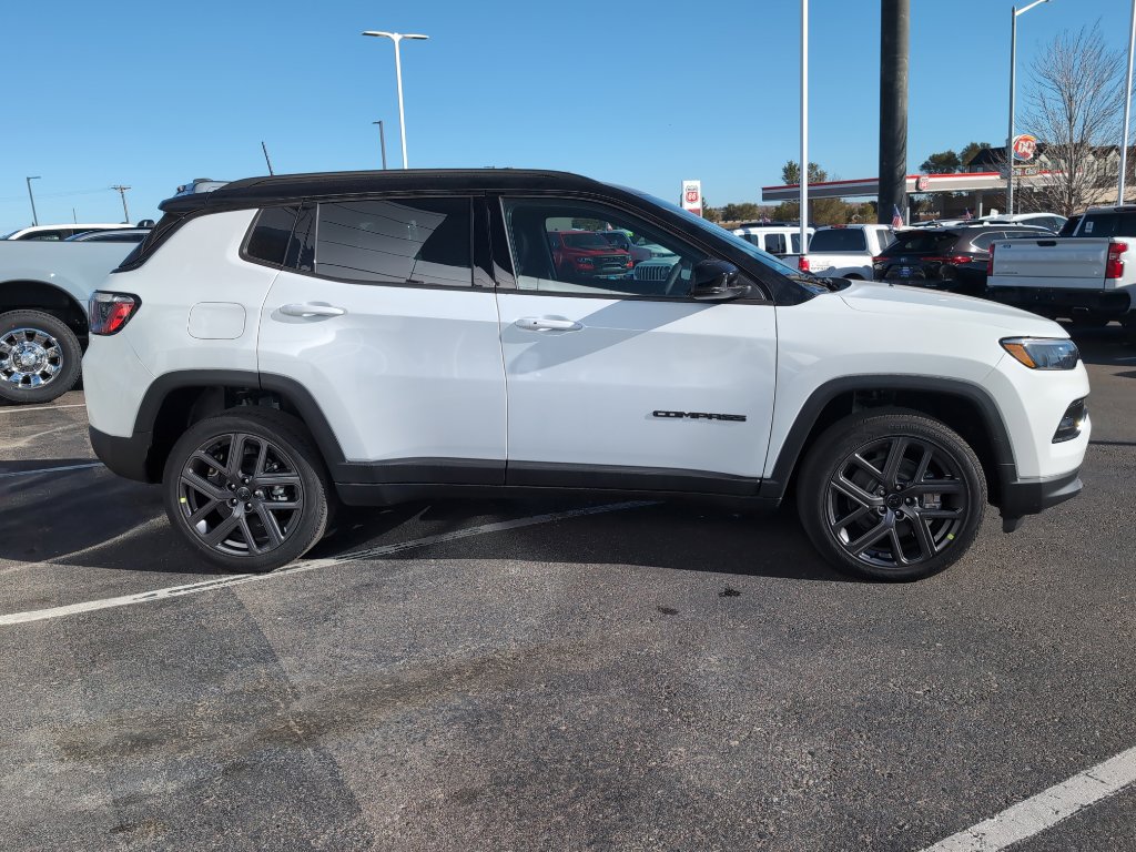 New 2026 Jeep Compass Limited image 4