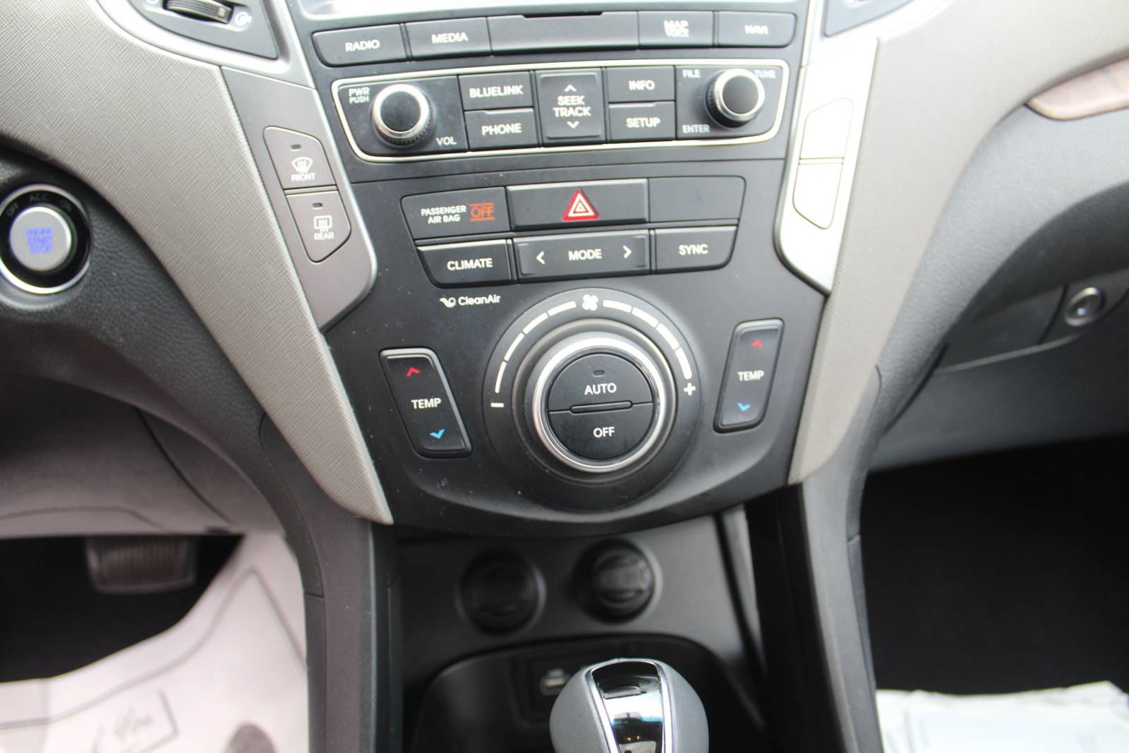 Used 2018 Hyundai Santa Fe Sport w/ 2.4L Tech Package 04 FWD image 12