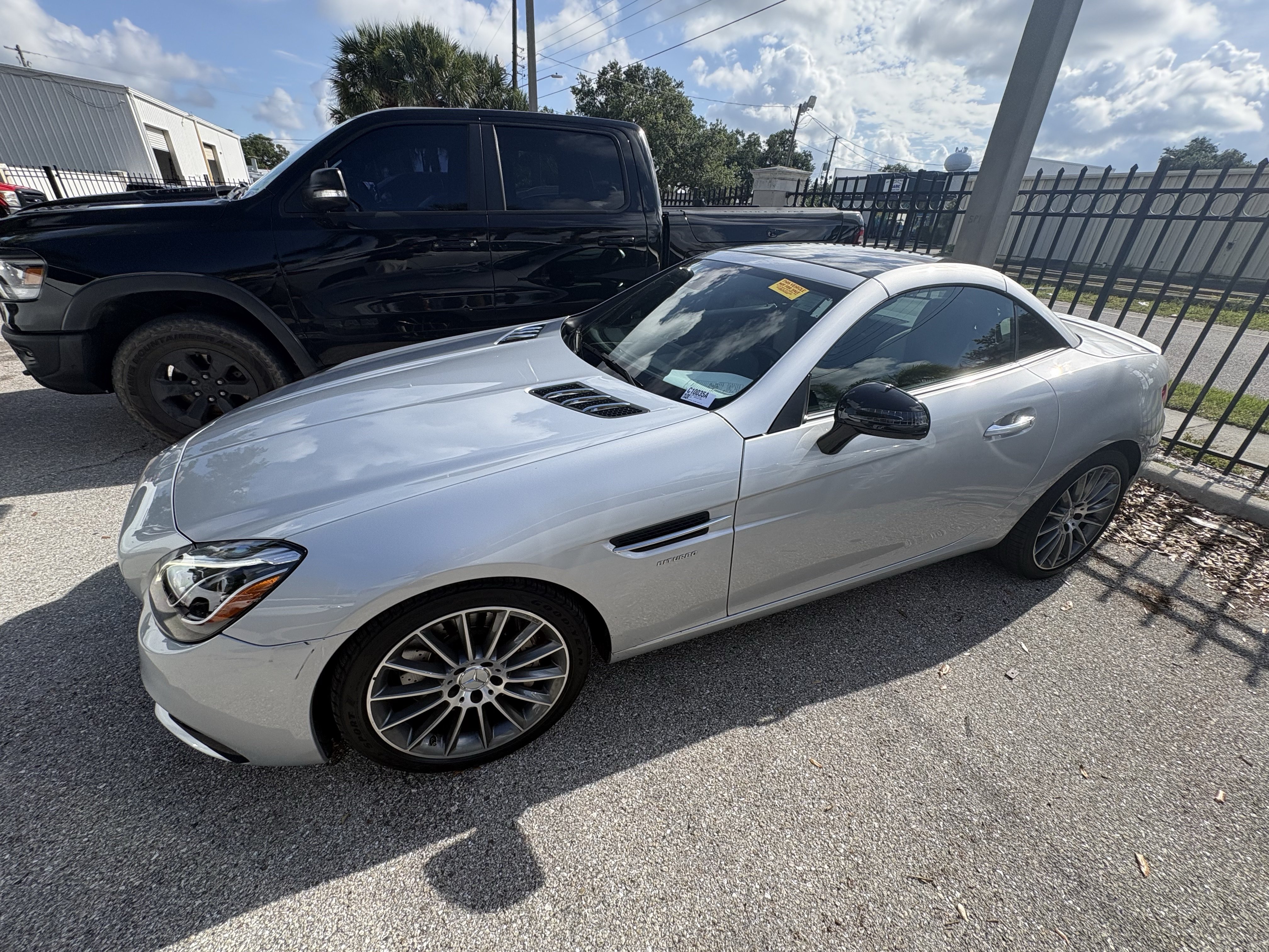 Used 2019 Mercedes-Benz SLC 43 AMG image 4