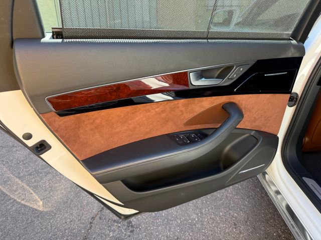 Used 2011 Audi A8 L 4.2 image 36