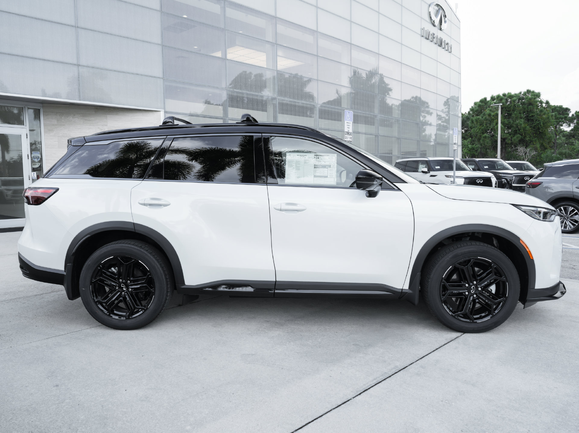 New 2027 INFINITI QX60 Sport AWD/4WD image 25
