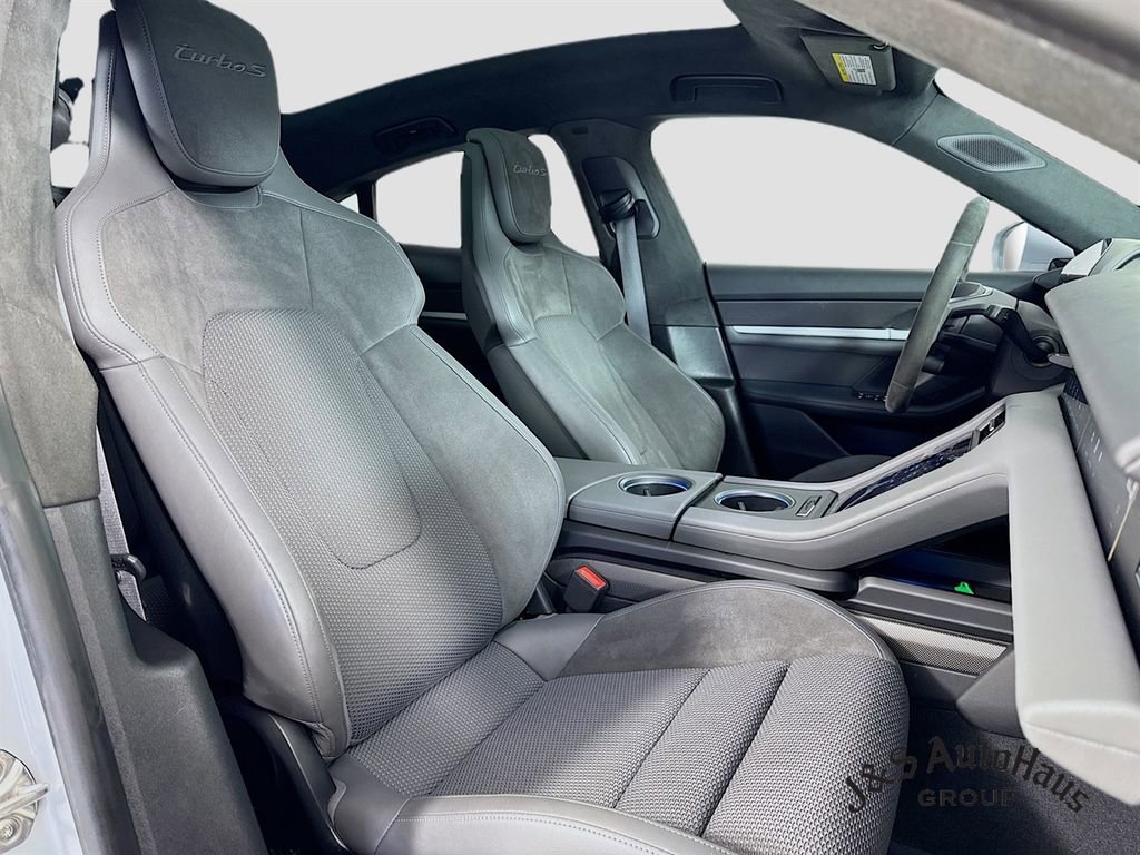 Used 2021 Porsche Taycan Turbo S image 37