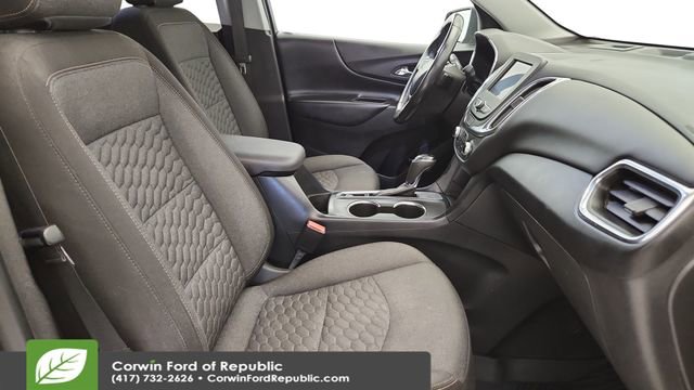 Used 2020 Chevrolet Equinox LT w/ Driver Convenience Package image 24