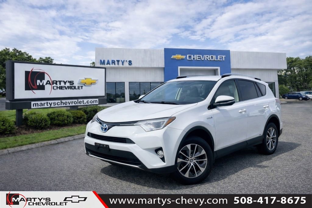 Used 2016 Toyota RAV4 XLE image 1