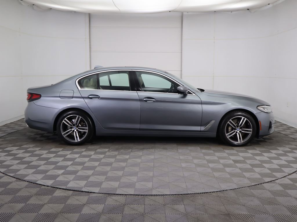 Used 2021 BMW 530e xDrive 530e iPerformance w/ Convenience Package image 4