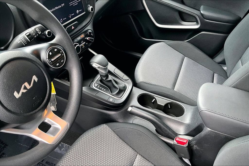 Used 2023 Kia Soul FWD image 18
