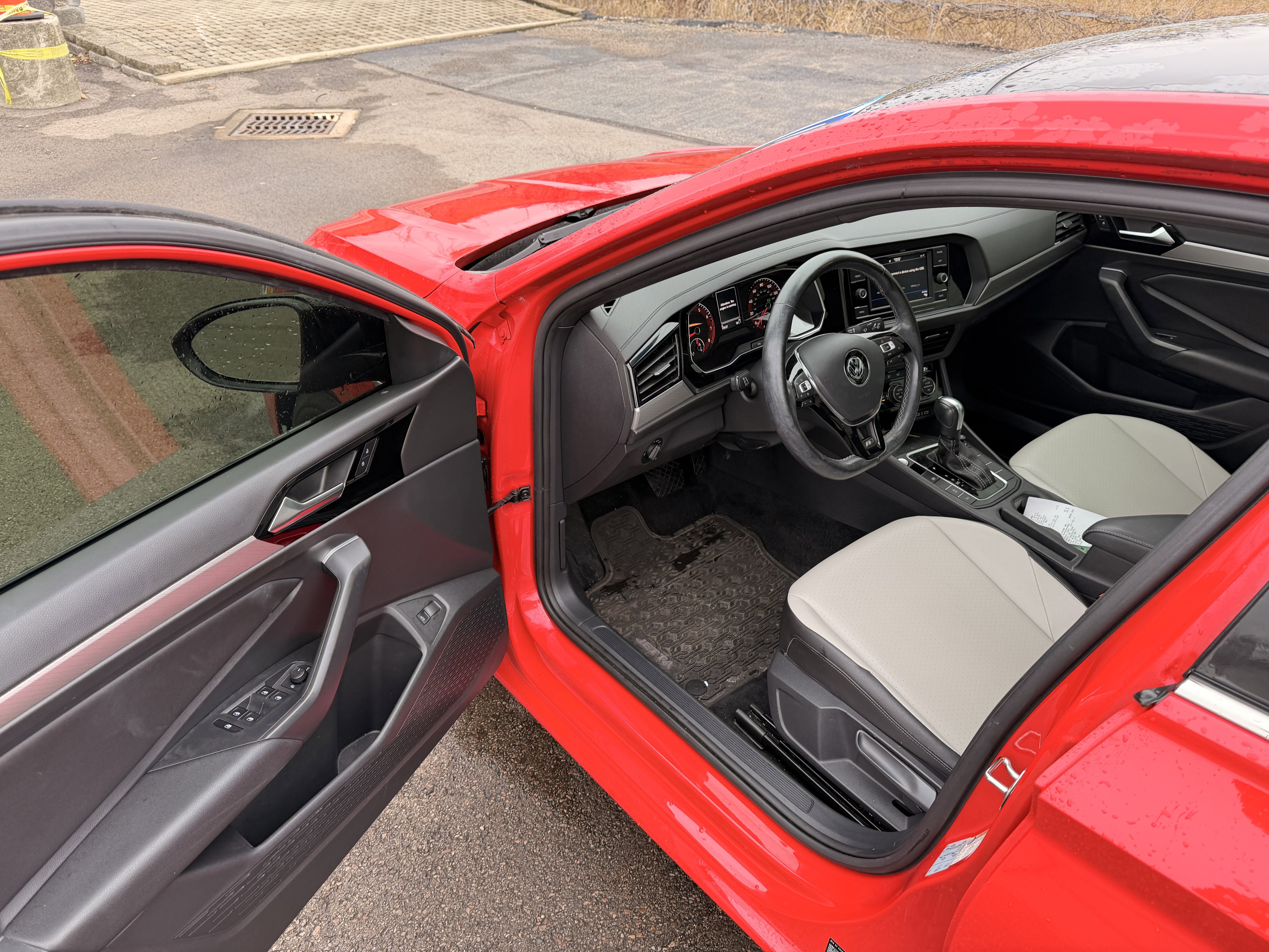 Used 2020 Volkswagen Jetta R-Line w/ R-Line Cold Weather Package image 11