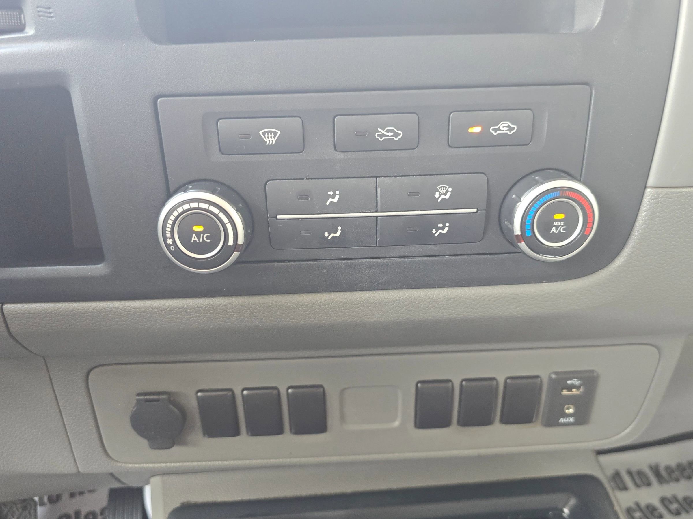 Used 2020 Nissan NV 1500 S image 22