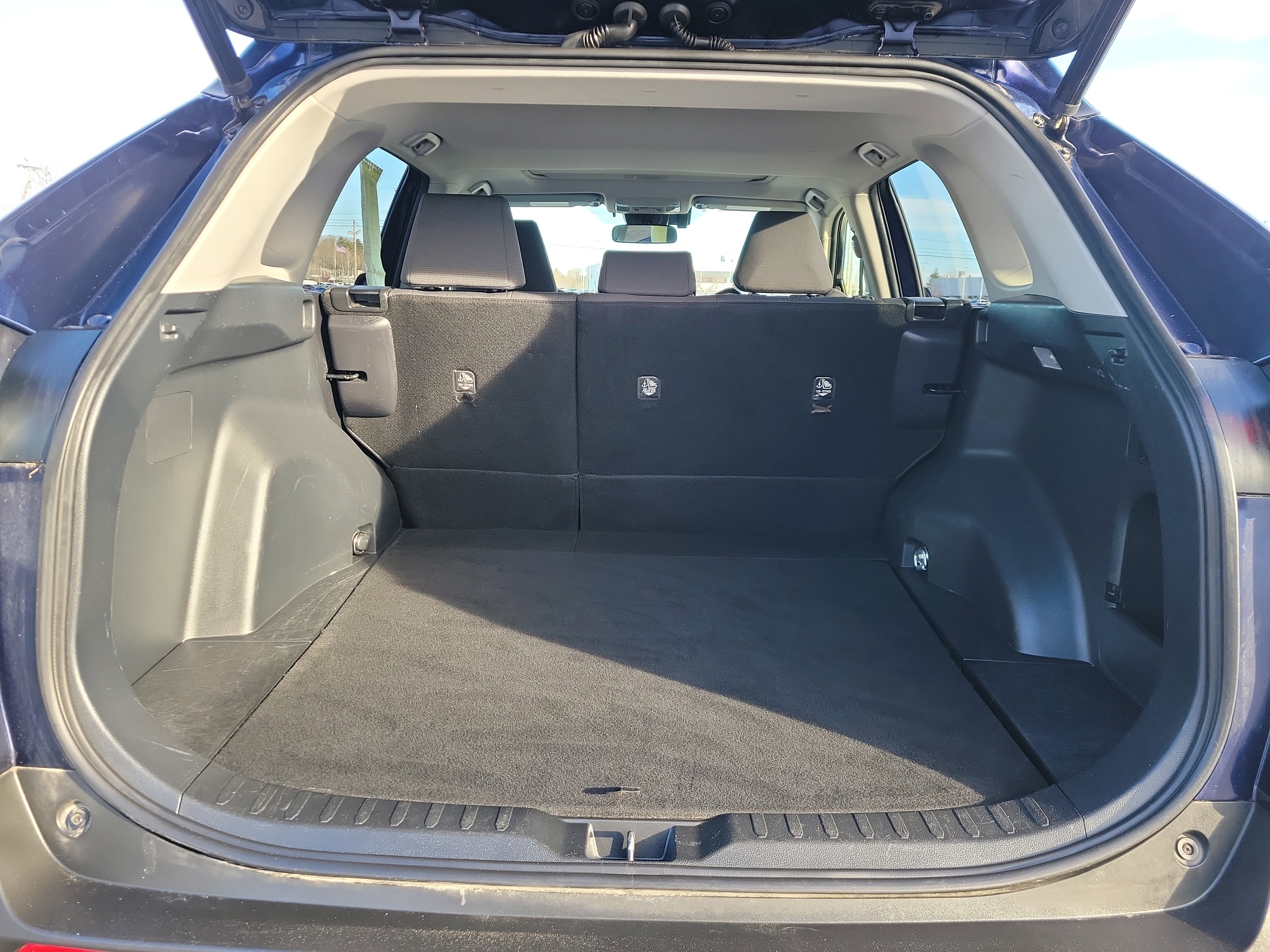 Used 2019 Toyota RAV4 XLE image 17