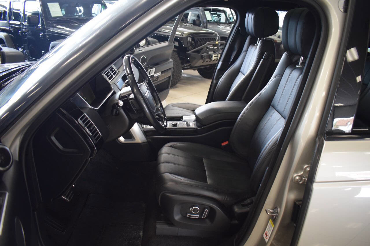 Used 2017 Land Rover Range Rover Supercharged image 52