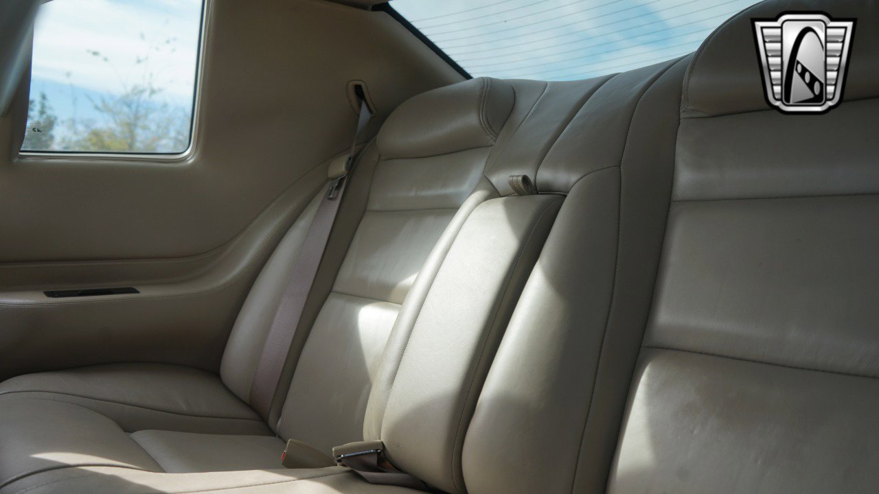 Used 2001 Cadillac Eldorado ESC w/ Comfort/Convenience Pkg image 16