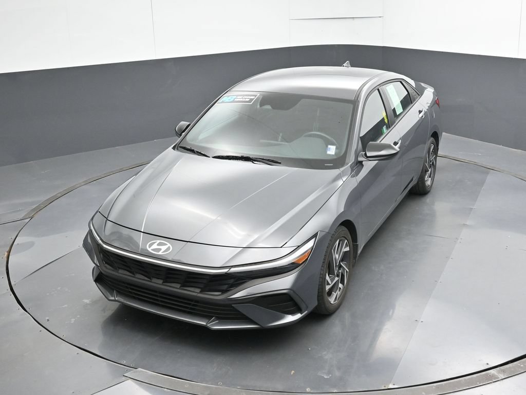 Certified 2025 Hyundai Elantra Sport FWD image 48
