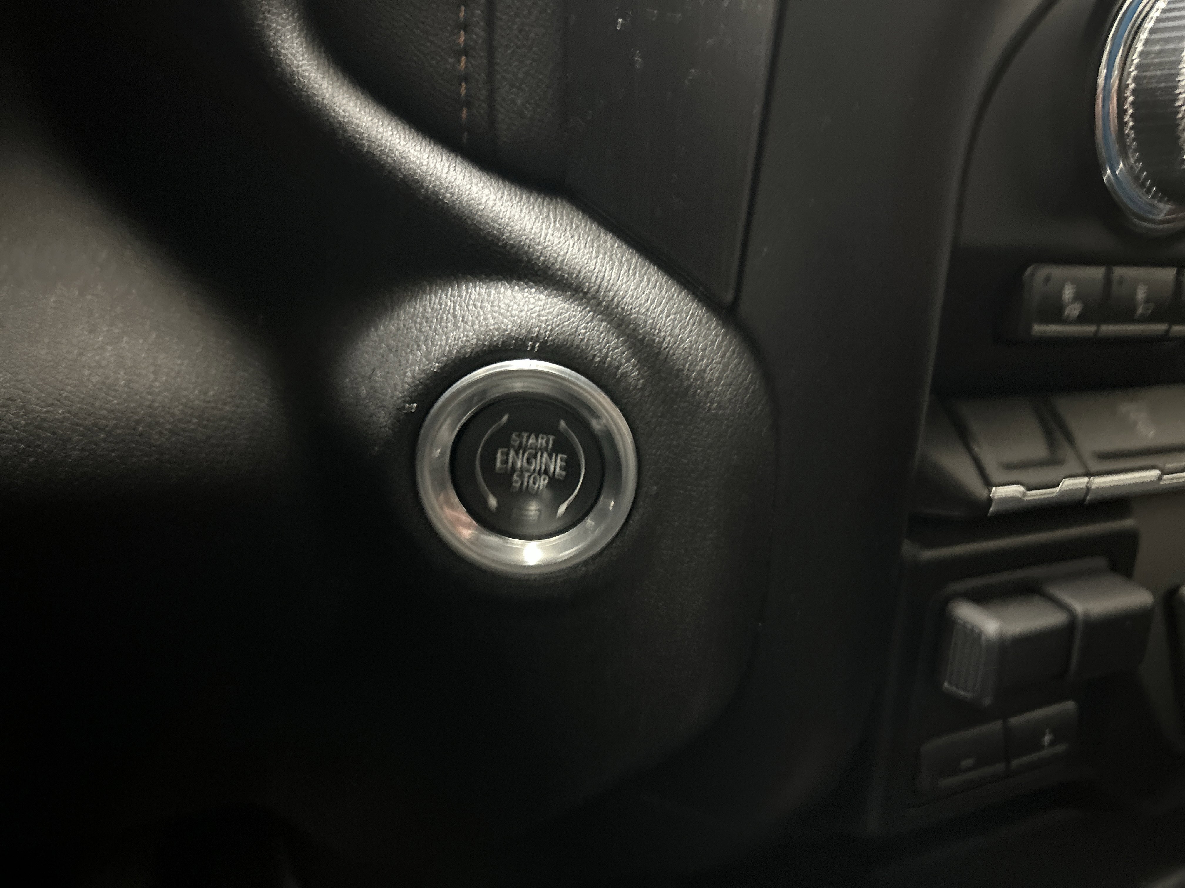 Used 2023 GMC Sierra 2500 AT4 w/ Gooseneck/5TH Wheel Package image 21