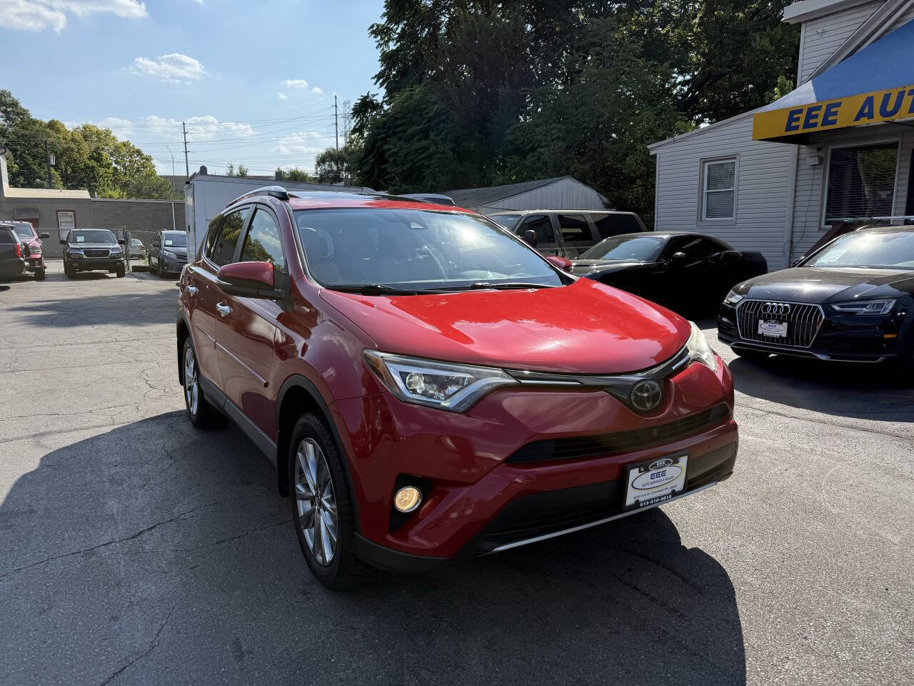 Used 2016 Toyota RAV4 Limited image 2