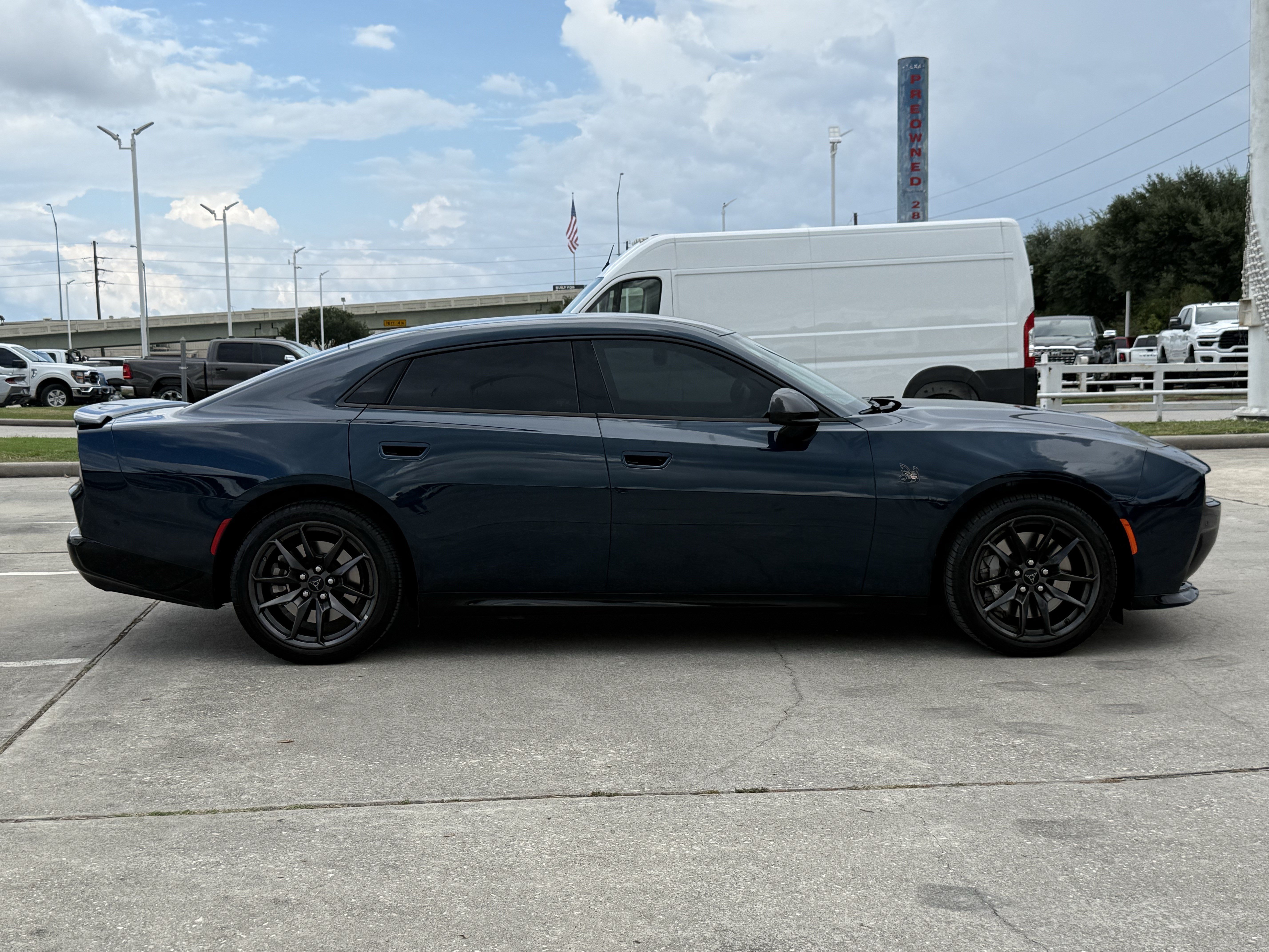 Used 2026 Dodge Charger Scat Pack AWD/4WD image 3