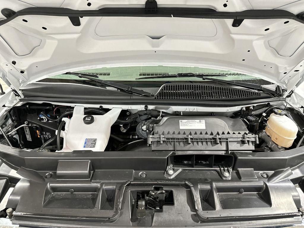 Used 2024 GMC Savana 2500 w/ Driver Convenience Package image 18