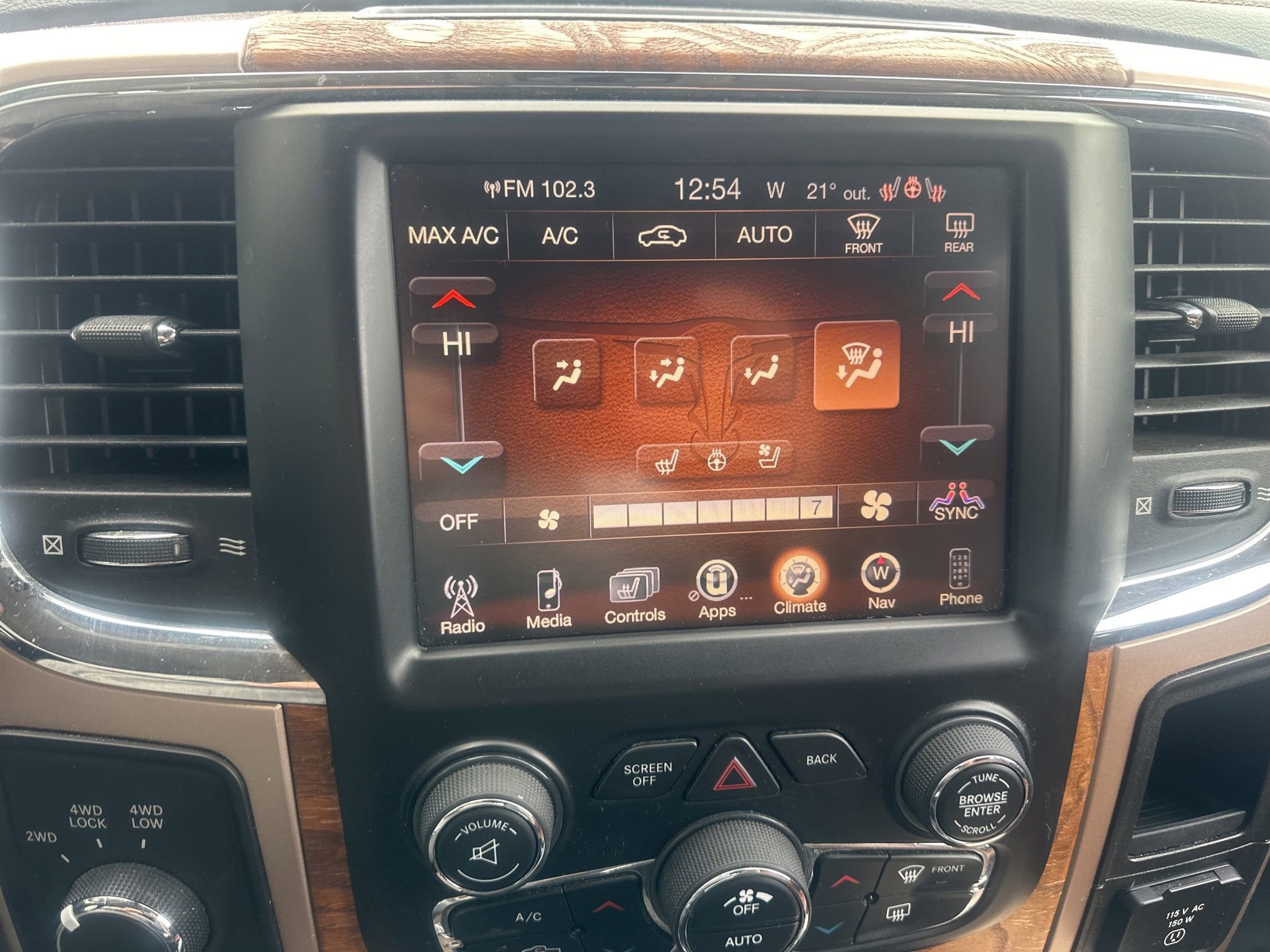 Used 2015 RAM 3500 Laramie Longhorn image 27